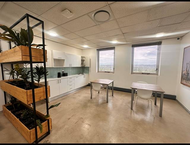 107.88M² SERVICED OFFICE TO LET IN ROSEBANK